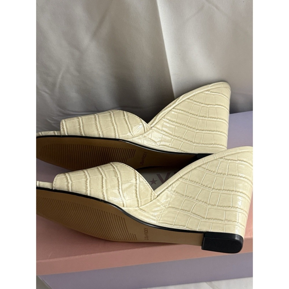 Lisa Vicky Adore-V Croco Wedge Sandals Womens 8.5 M Cream Corcodile Croco - Picture 13 of 16